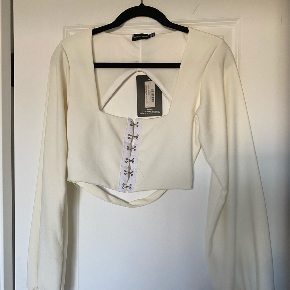 Pretty Little Thing Backless Hook & Eye Top